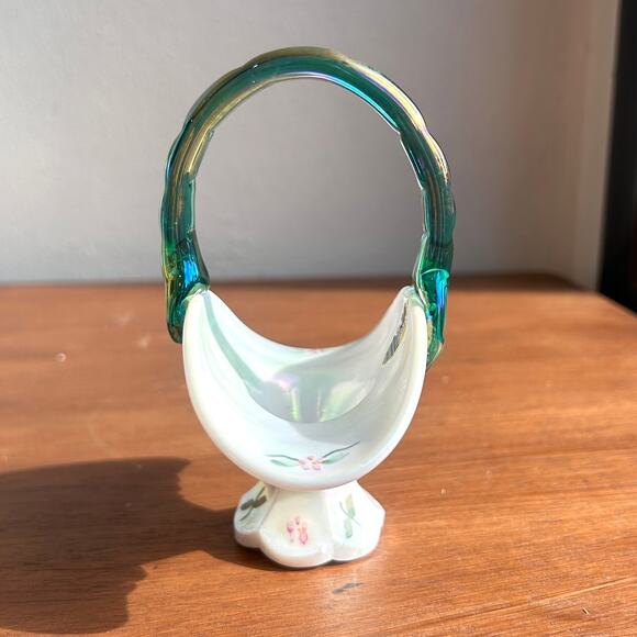 Fenton Mini Basket White 4.5" Iridescent Peacock Tail Floral Signed QVC 2001 - Picture 2 of 11